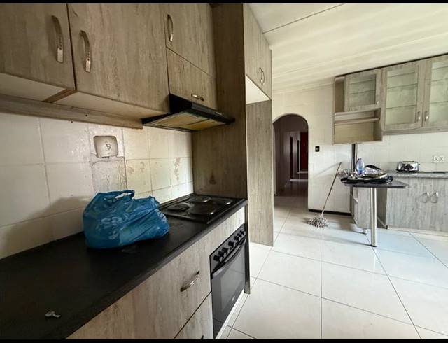 3 BEDROOM HOUSE FOR SALE IN VANDERBIJLPARK SW 1